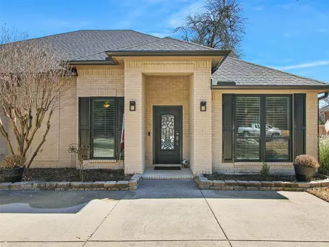 9604 Southern Hills Dr, Plano, TX 75025