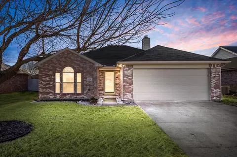 404 Rustic Grove Ln, Royse City, TX 75189