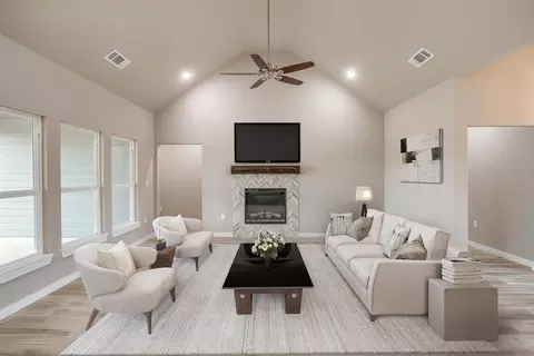 Living - 4140 Fm 4, Cleburne, TX 76031 photo 3 of 5
