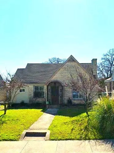 1218 E Waco Ave, Dallas, TX 75216