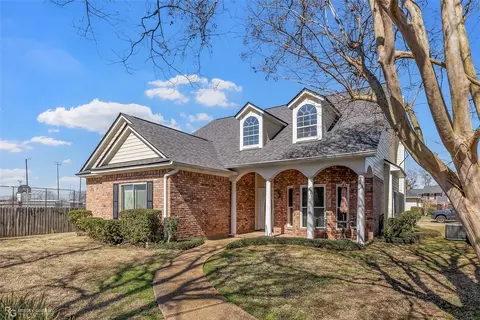 2645 Village Ln #7, Bossier City, LA 71112