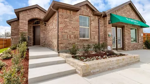 761 High Summit Trl, Fort Worth, TX 76131