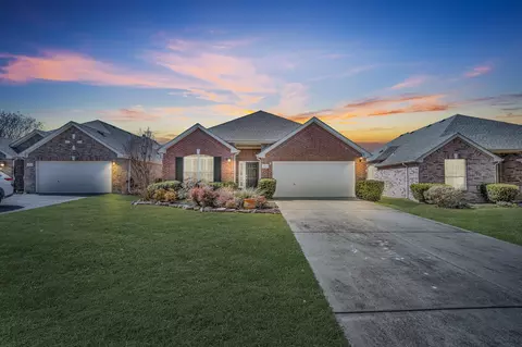 924 Oakland Hills Dr, Fairview, TX 75069