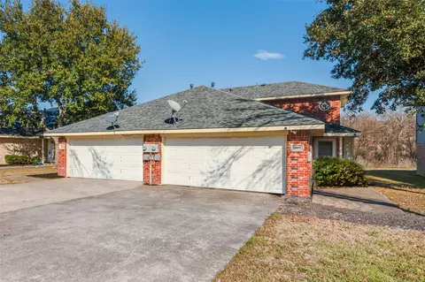2804 Sunset Strip Ave, Glenn Heights, TX 75154