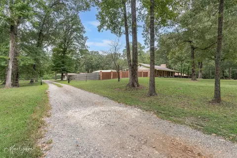 122 Rosemary Ln, Stonewall, LA 71078
