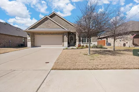 165 Colter Dr, Waxahachie, TX 75167