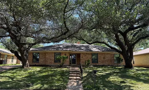 4621 Foxfire Way, Fort Worth, TX 76133