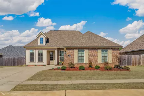 53 High Water Dr, Benton, LA 71006