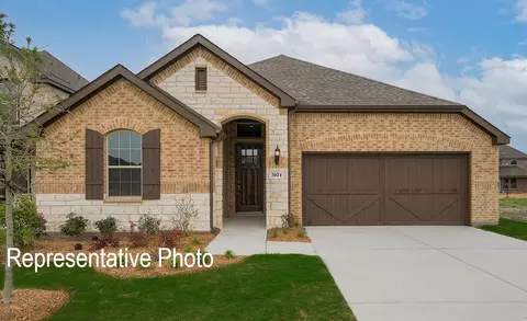 1316 Beaumont Ln, Red Oak, TX 75154