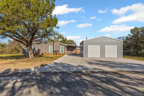 2720 Pinoak St, Granbury, TX 76048
