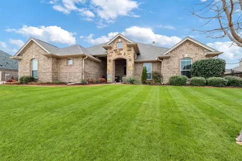410 Gray Wolf Trl, Weatherford, TX 76087