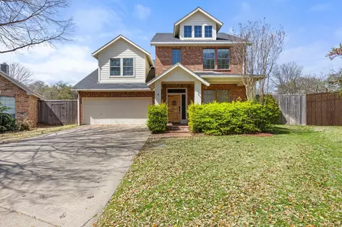 2810 Vacherie Ln, Dallas, TX 75227