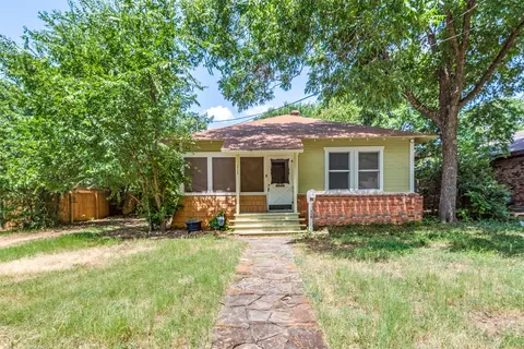 115 N Stewart Ave, Lancaster, TX 75146