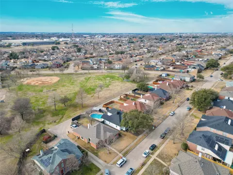 View/Area - 1024 E Grubb Dr, Mesquite, TX 75149 photo 2 of 2