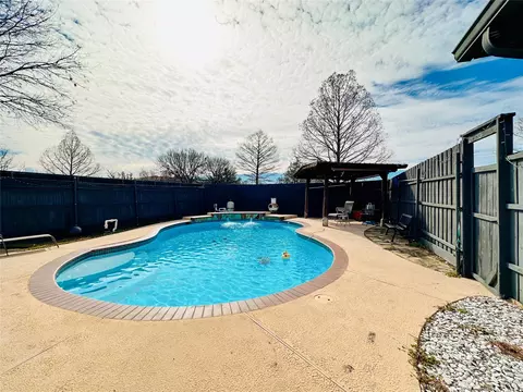 Exterior - 1024 E Grubb Dr, Mesquite, TX 75149 photo 3 of 3