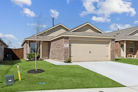 Exterior - 7029 Adderly Rd, Pilot Point, TX 76258 photo 2 of 6