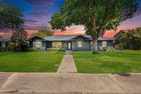 3083 Ponder Dr, Dallas, TX 75229