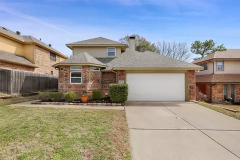 1476 Hampton Rd, Grapevine, TX 76051 photo 2