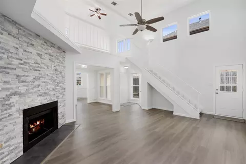 1476 Hampton Rd, Grapevine, TX 76051 photo 3