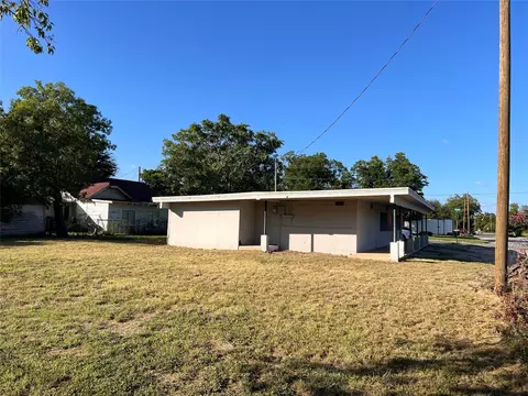 1801 Avenue K, Brownwood, TX 76801