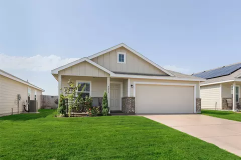 9232 Summerlee St, Dallas, TX 75227