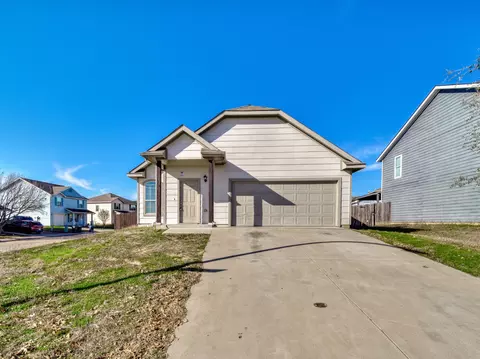 2944 Las Cruces Dr, Fort Worth, TX 76119
