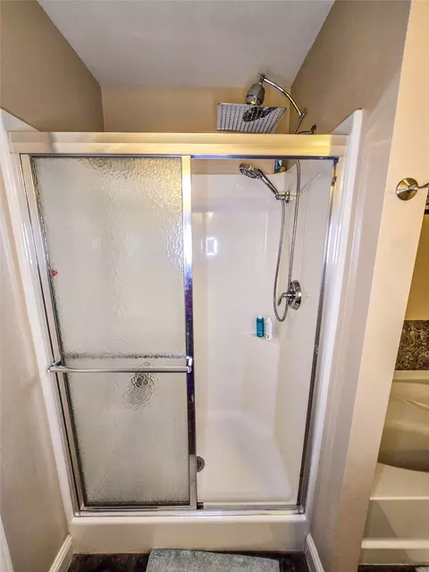 Bath - 189 Betty Rd, Many, LA 71449 photo 2 of 4