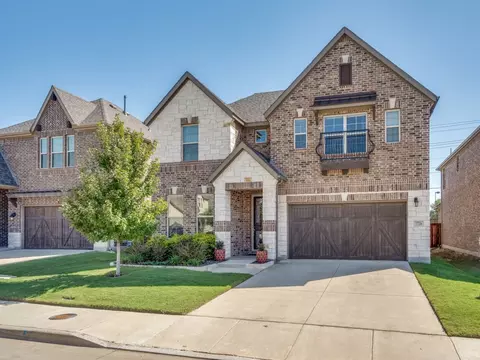 17236 Yellow Bells Dr, Dallas, TX 75252
