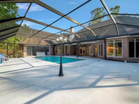 1605 Columbine Dr, Lufkin, TX 75904