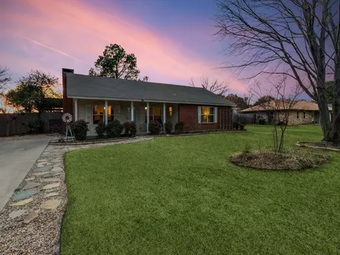 312 Carolota St, Krugerville, TX 76227