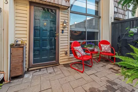 2702 Douglas Ave #133, Dallas, TX 75219