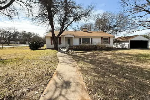 1330 Edgewood Ave, Graham, TX 76450