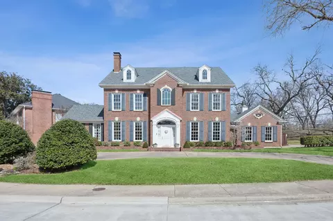 5922 Bentwood Trl, Dallas, TX 75252