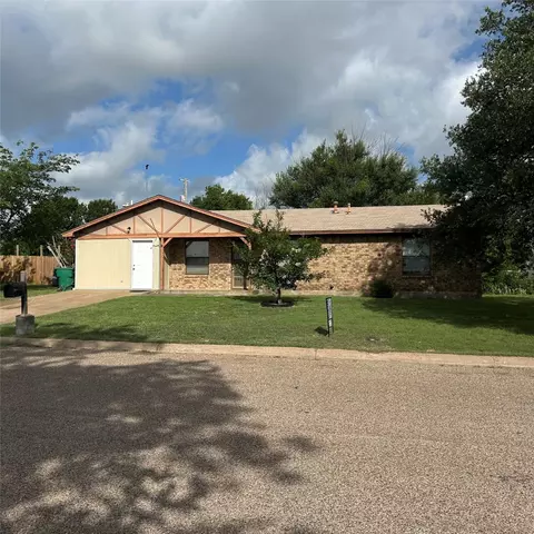 508 S Williams St, Hamilton, TX 76531