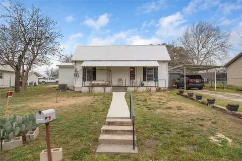 1409 Cline St, Goldthwaite, TX 76844
