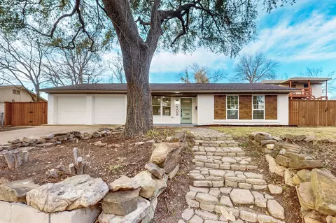 109 E Woodbury Dr, Garland, TX 75041