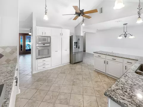 Kitchen - 2505 Baze Rd, Euless, TX 76039 photo 2 of 3