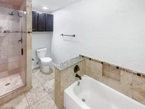 Bath - 2505 Baze Rd, Euless, TX 76039 photo 3 of 4
