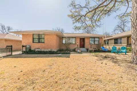 8958 Rockledge Dr, Dallas, TX 75217