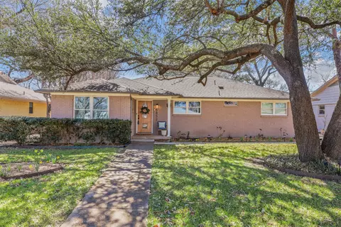 6852 Arboreal Dr, Dallas, TX 75231