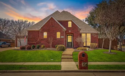 4321 Robbins Dr, Carrollton, TX 75010