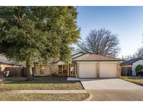 606 Rifleman Trl, Arlington, TX 76002