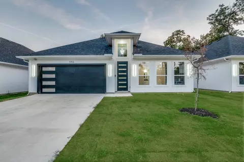 1712 Kraft St, Dallas, TX 75212