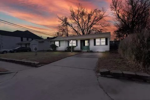 816 Edith St, Irving, TX 75061