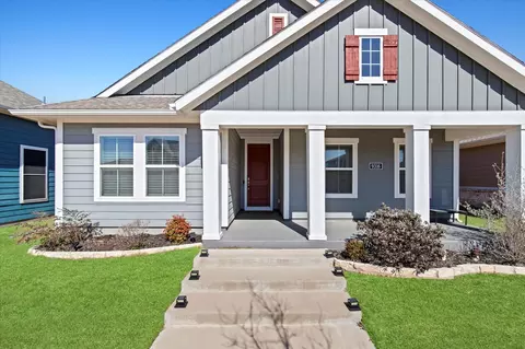 9316 Lamar St, Rowlett, TX 75089