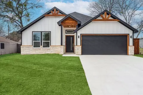 225 West Pl, White Settlement, TX 76108