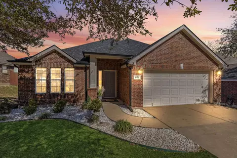 609 Knollwood Trail Ct, Oak Point, TX 75068