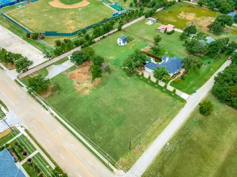 3815 Old Settlers Rd, Flower Mound, TX 75022