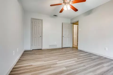 417 Ash Ln, Lancaster, TX 75146 photo 16