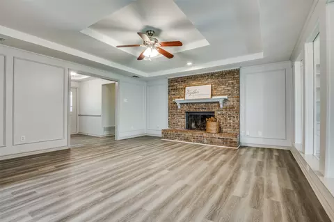 417 Ash Ln, Lancaster, TX 75146 photo 4